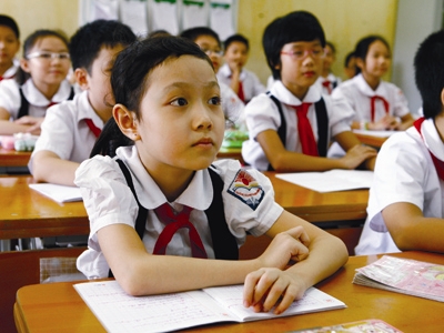 4 000 tỷ đồng mua máy tính bảng Đừng biến trẻ thành rô bốt